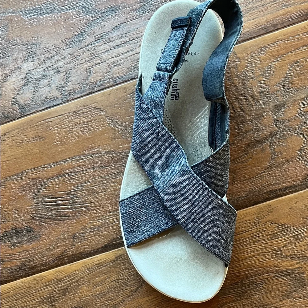 Clark’s Cloud Steppers Sandals - Size 8 - Picture 3 of 6